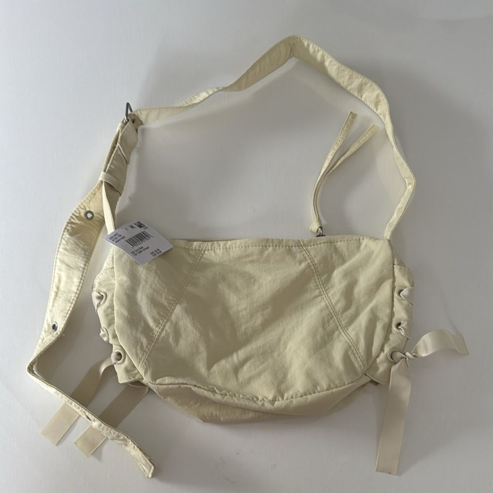 Puffer Crescent Purse American Eagle Mint